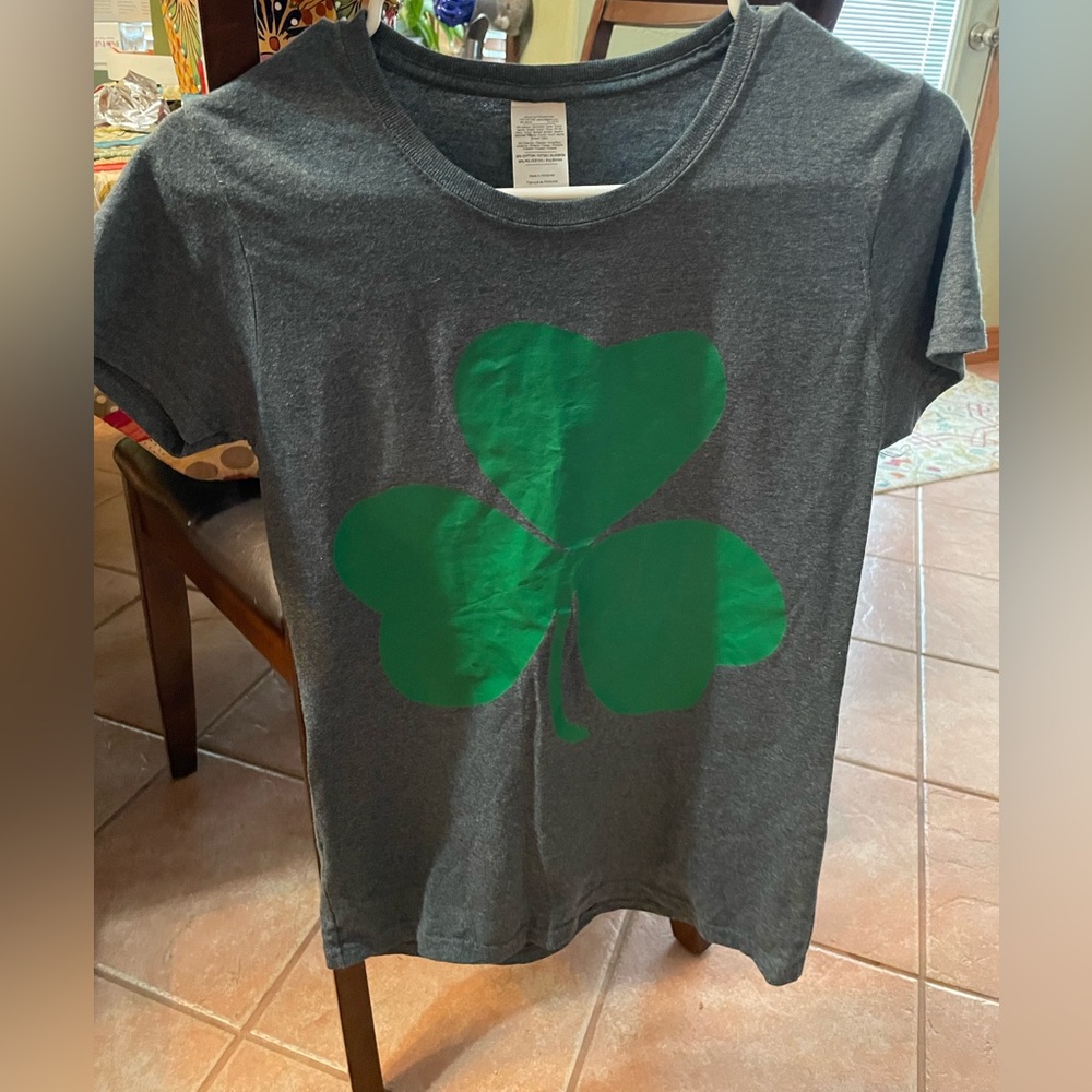 Gildan Gray T-Shirt with Green Design